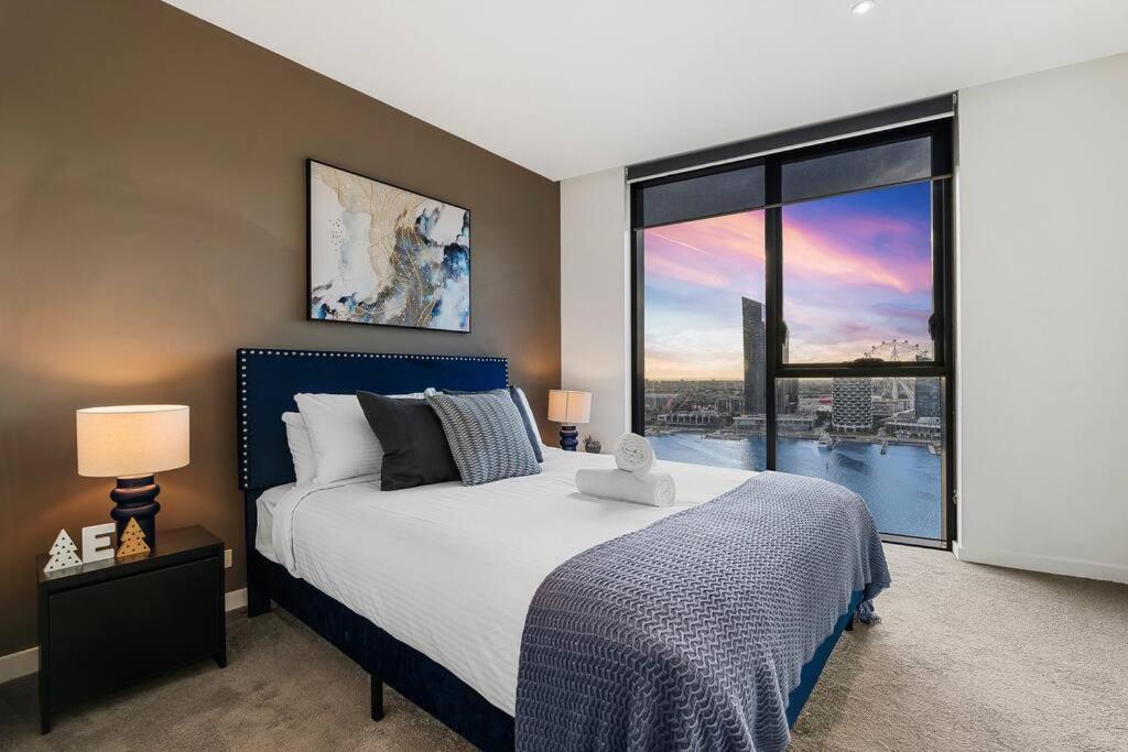 Apartment Blue Paradise & View 3b2b2c Modern Furnishing